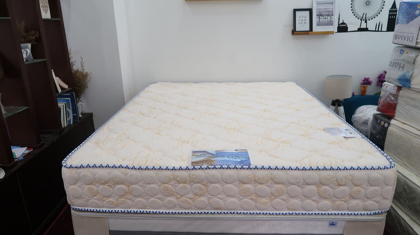 So sánh nệm cao su vina mattress với lò xo kim cương
