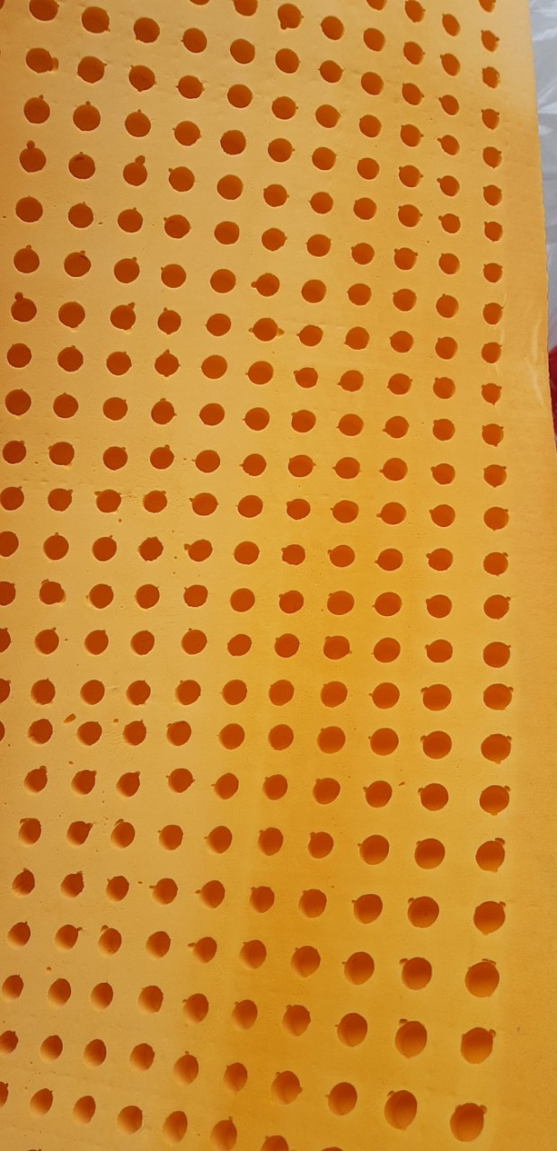 nệm cao su tự nhiên kim cương dành cho trẻ em