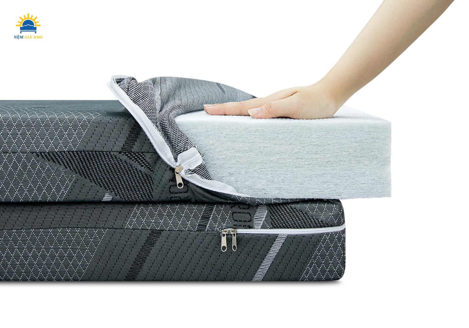 So sánh nệm bông ép và nệm foam, nên chọn loại nào cho giấc ngủ tốt hơn