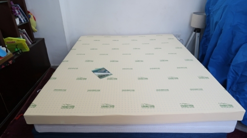 Nệm cao su Vina Mattress 1m4 bao nhiêu tiền?