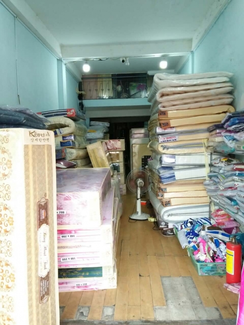 Nệm giá kho chi nhánh Trường Chinh, quận Tân Bình.