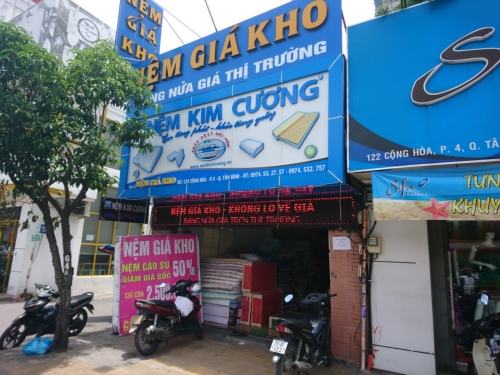 cửa hàng bán nệm lò xo kim cương quận Tân Bình