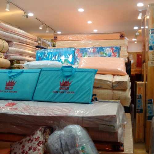 Cửa hàng nệm Dunlopillo tại chi nhánh Phú Nhuận