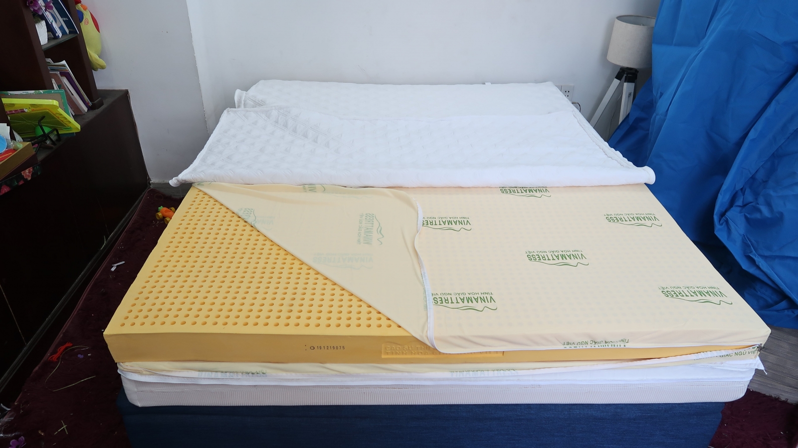 So sánh nệm cao su Vina Mattress và nệm bông ép Liên Á