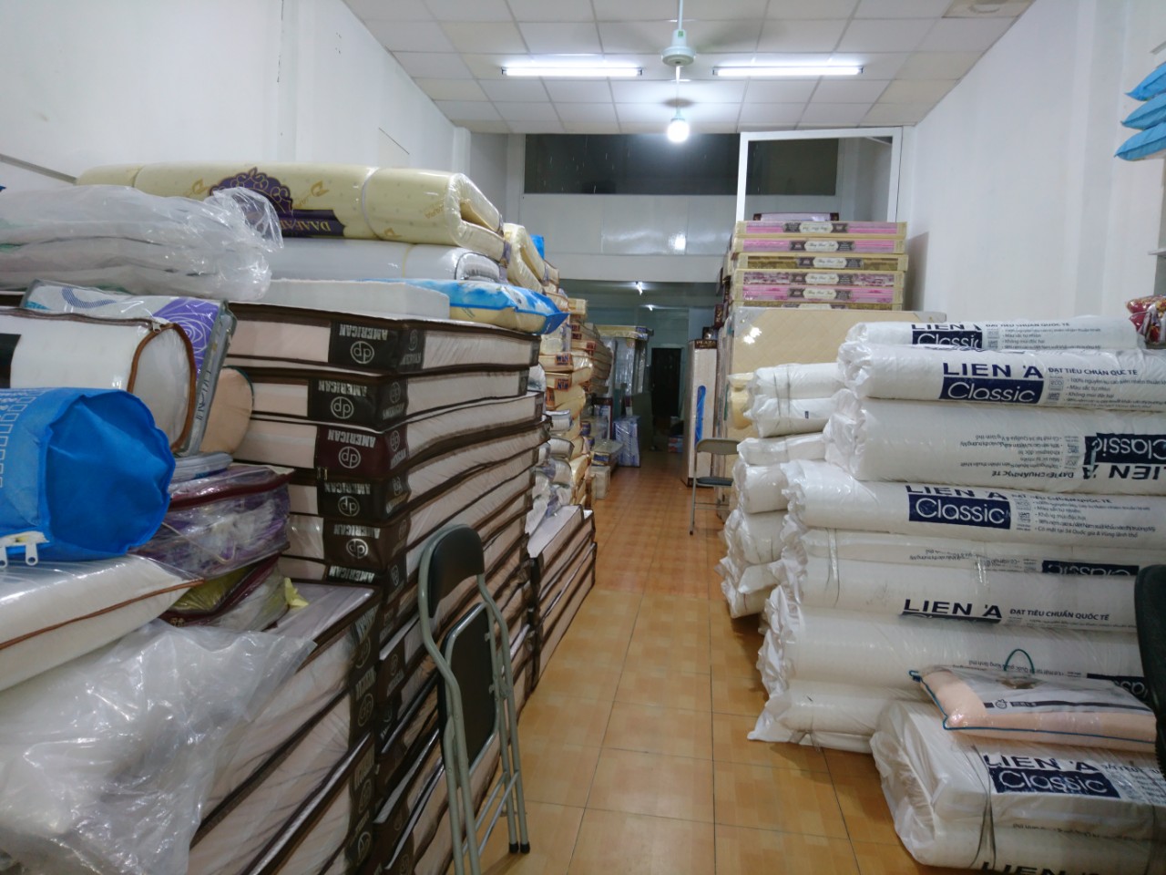 Không thể tin được nệm cao su Vạn Thành giá rẻ như cho lại tặng kèm cả quà hấp dẫn