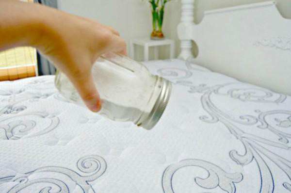 Cách vệ sinh nệm đơn giản tại nhà 10 Cách vệ sinh nệm đơn giản tại nhà