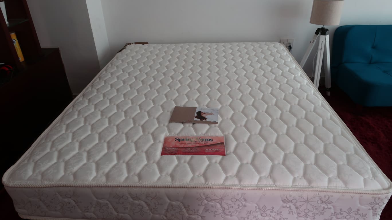 So sánh nệm lò xo Dunlopillo với Adora 17 So sánh nệm lò xo Dunlopillo với Adora