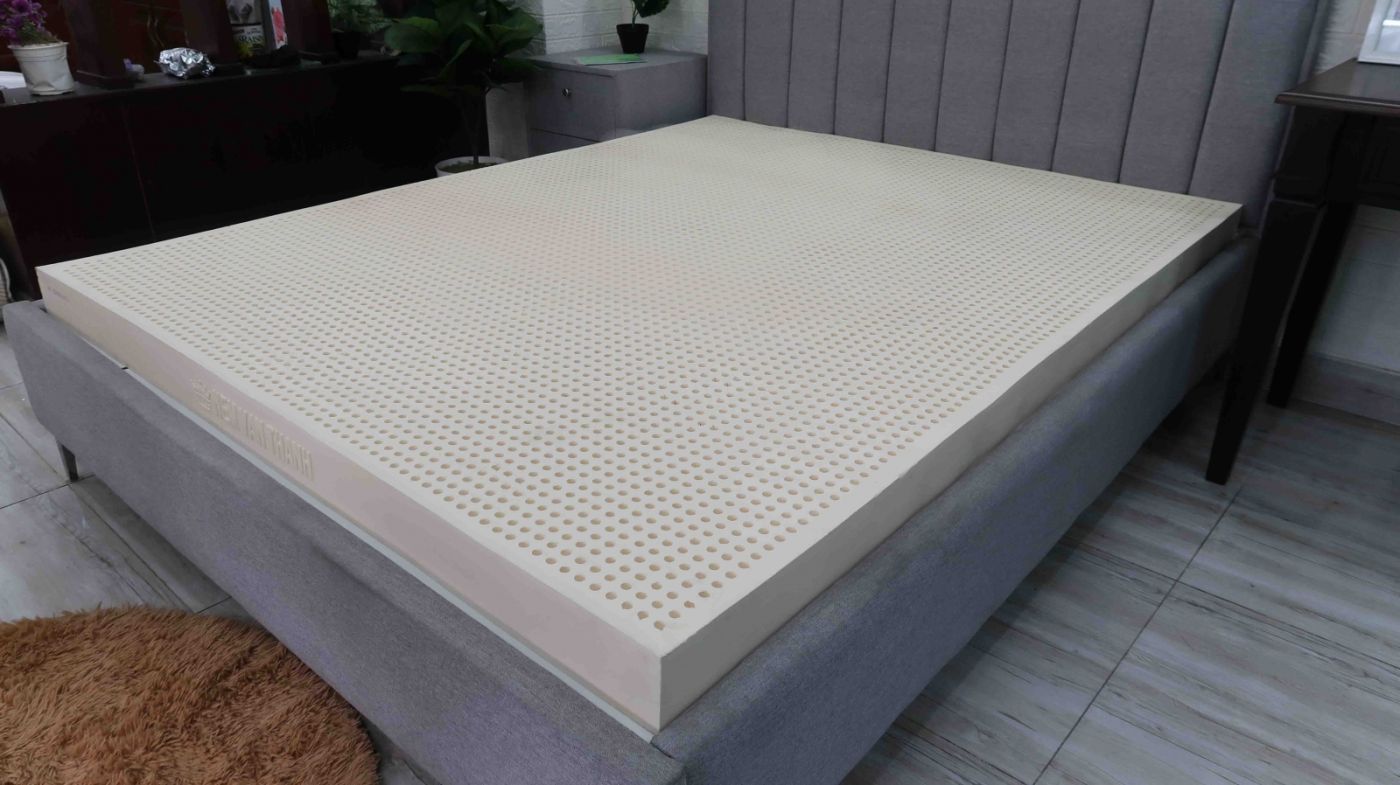 Giá nệm cao su vạn Thành 1m6 10 Giá nệm cao su vạn Thành 1m6