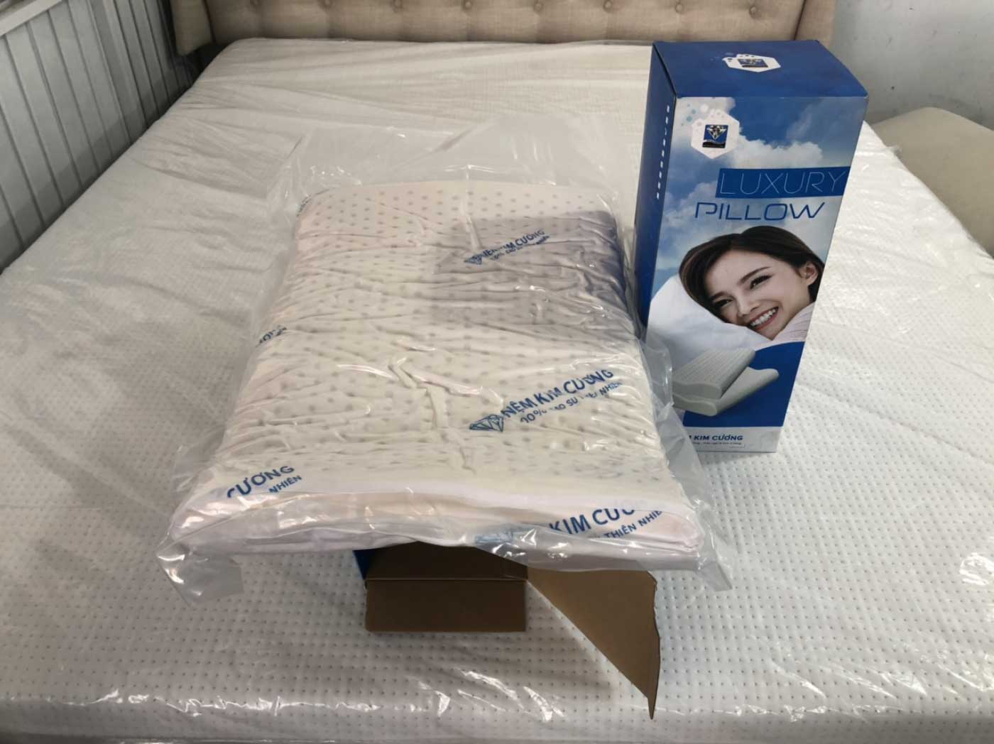 Gối cao su Kim Cương Luxury Pillow