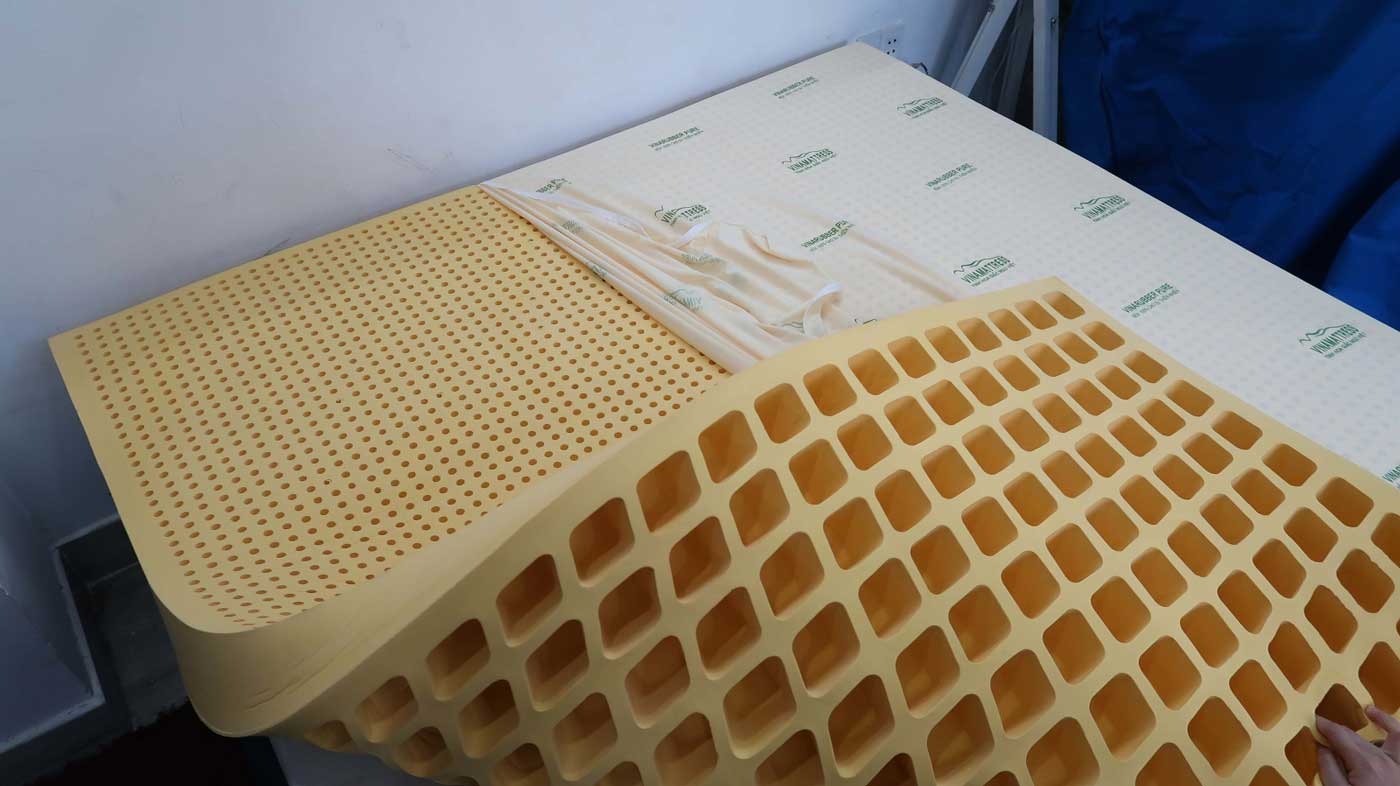 So sánh nệm cao su Vina Mattress và nệm cao su Adora Latex 6 So sánh nệm cao su Vina Mattress và nệm cao su Adora Latex