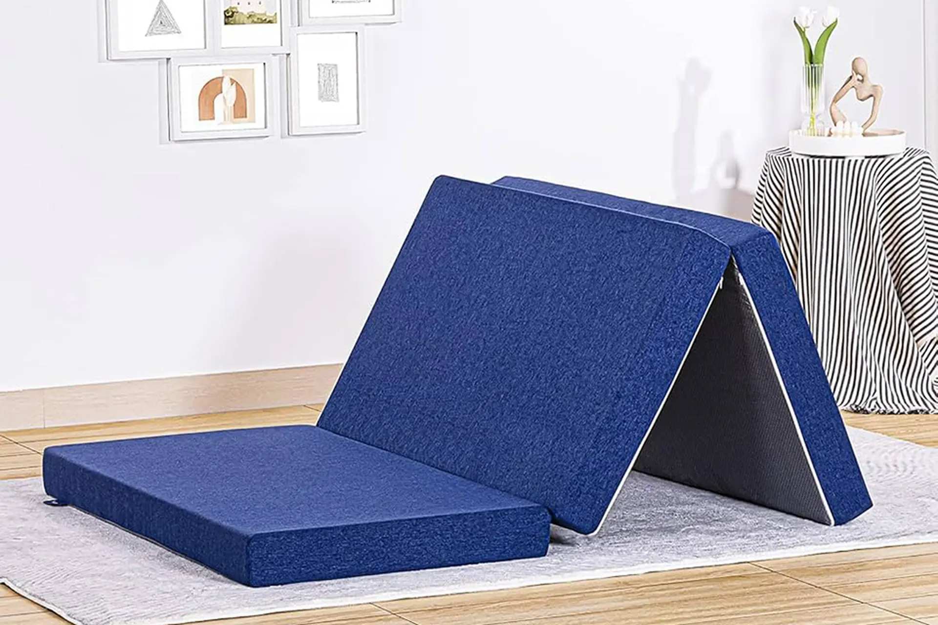 Bí Quyết Chọn Mua Nệm Gấp Gọn Cho Phòng Trọ Tiết Kiệm Không Gian Tối Đa 8 Bí Quyết Chọn Mua Nệm Gấp Gọn Cho Phòng Trọ Tiết Kiệm Không Gian Tối Đa