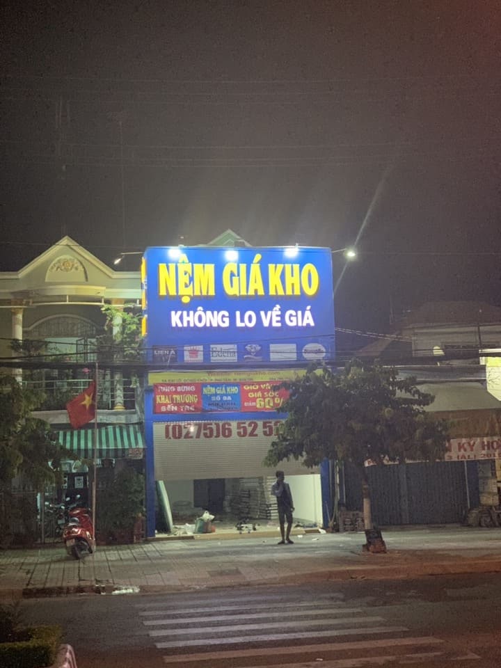 Cửa hàng đại lý nệm Kim Cương Liên Á Vạn Thành tại Bến Tre 9 Cửa hàng đại lý nệm Kim Cương Liên Á Vạn Thành tại Bến Tre