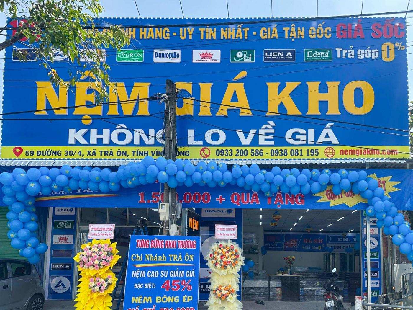 Tưng Bừng Khai Trương Cửa Hàng Nệm Giá Kho Trà Ôn 9 Tưng Bừng Khai Trương Cửa Hàng Nệm Giá Kho Trà Ôn