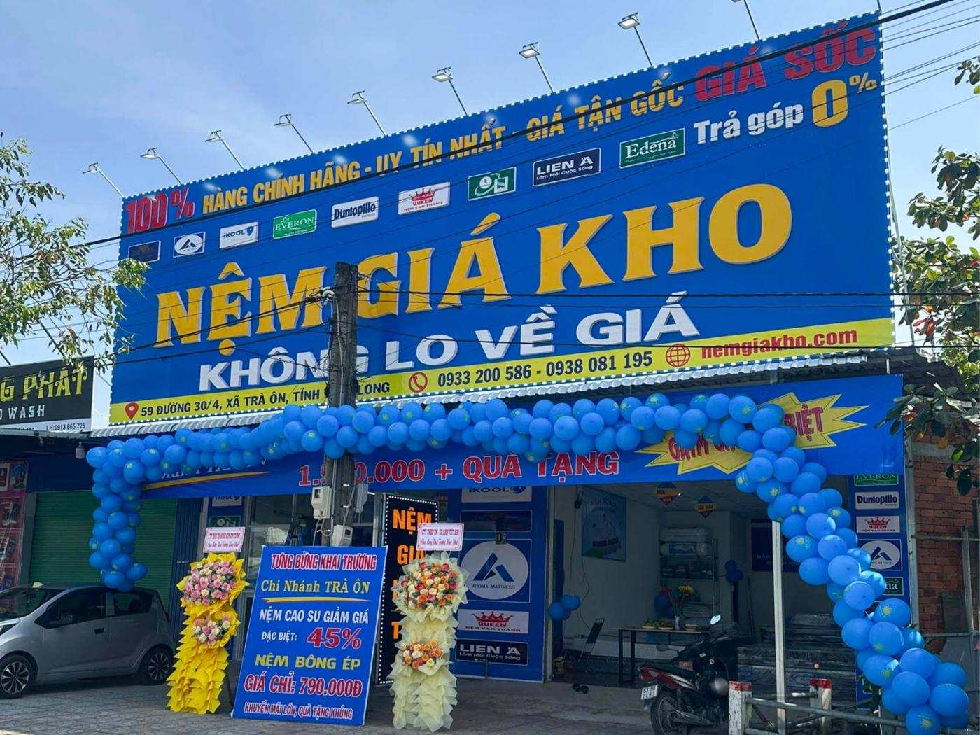 Tưng Bừng Khai Trương Cửa Hàng Nệm Giá Kho Trà Ôn 12 Tưng Bừng Khai Trương Cửa Hàng Nệm Giá Kho Trà Ôn