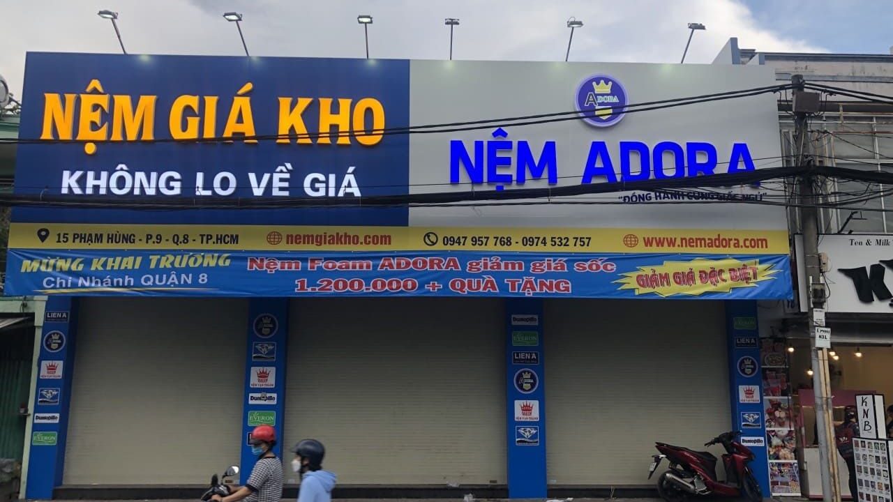 Khai trương showroom nệm giá kho quận 8