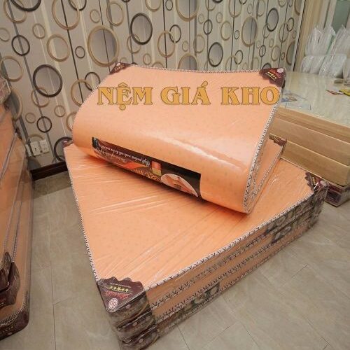 Nệm cao su thiên nhiên và nệm cao su nhân tạo