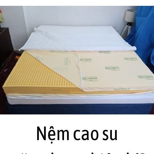 Nệm cao su nặng bao nhiêu kg?