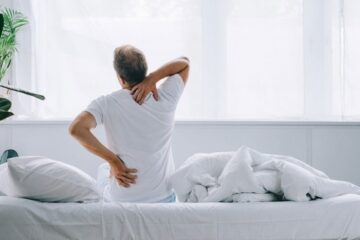 Người Bị Thoát Vị Đĩa Đệm Nên Nằm Nệm Gì Để Trị Liệu